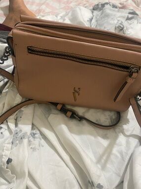 Simply Vera Vera Wang Tan Crossbody Camera Bag